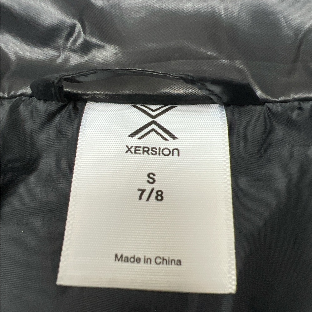 Xersion Girls Shiny Black Puffer Vest - Picture 5 of 6